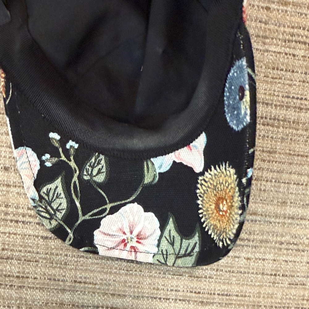 Gucci Black Floral Cotton Baseball Cap with Blue & Cream Blooms Sz S - Picture 6 of 10